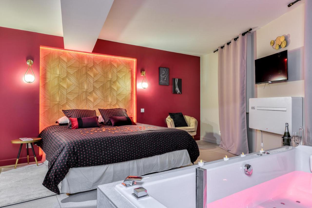 Les Gites De Laure - O Lit Divin, Instant De Volupte, Balneo Sauna, Climatisation, Netflix, 160M De La Cite Medievale Carcassonne Eksteriør billede