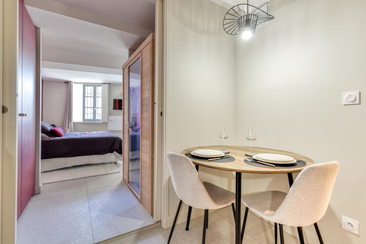 Les Gites De Laure - O Lit Divin, Instant De Volupte, Balneo Sauna, Climatisation, Netflix, 160M De La Cite Medievale Carcassonne Eksteriør billede