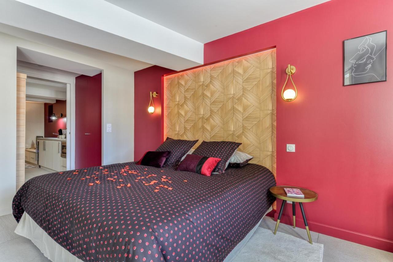 Les Gites De Laure - O Lit Divin, Instant De Volupte, Balneo Sauna, Climatisation, Netflix, 160M De La Cite Medievale Carcassonne Eksteriør billede